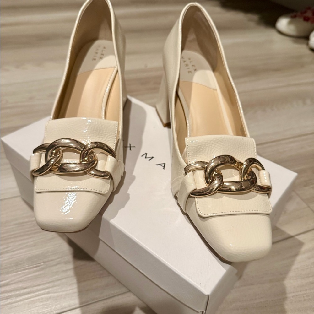 Alex Marie Cream Flats with Gold Chain Detail